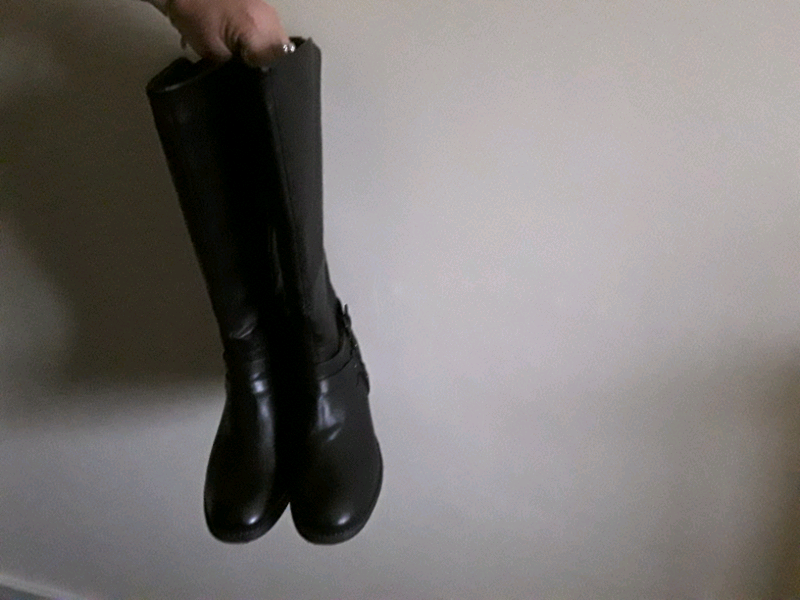 Boots evans size 9 eee | in Killamarsh 